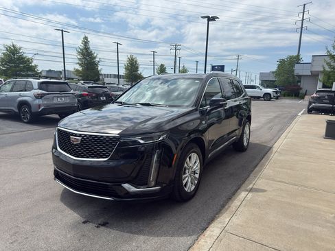 Used 2024 Cadillac XT6 Luxury w/ LPO, Floor Liner Package AWD/4WD image 7