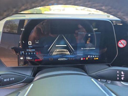 Certified 2025 Chevrolet Equinox LT w/ Convenience Package II image 11