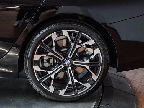 Used 2026 BMW 330i Sedan w/ Premium Package image 11