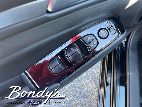 Used 2023 Nissan Altima 2.5 SV image 10