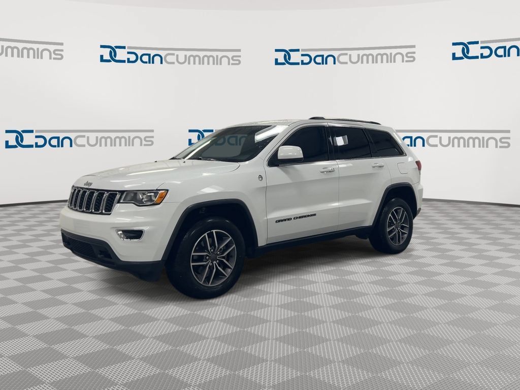 Used 2020 Jeep Grand Cherokee Laredo w/ Quick Order Package 2BN North AWD/4WD image 4
