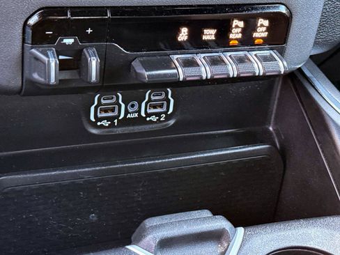 Used 2021 RAM 1500 Laramie w/ Sport Appearance Package image 21