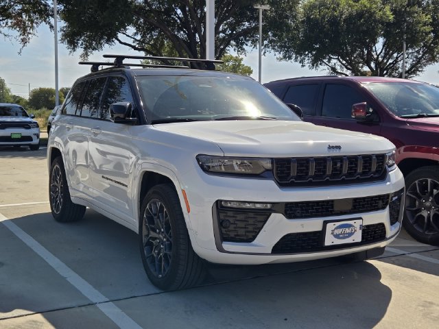 Certified 2026 Jeep Grand Cherokee Summit w/ Obsidian Package AWD/4WD image 1