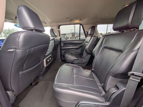 Used 2024 Ford Expedition XLT AWD/4WD image 16