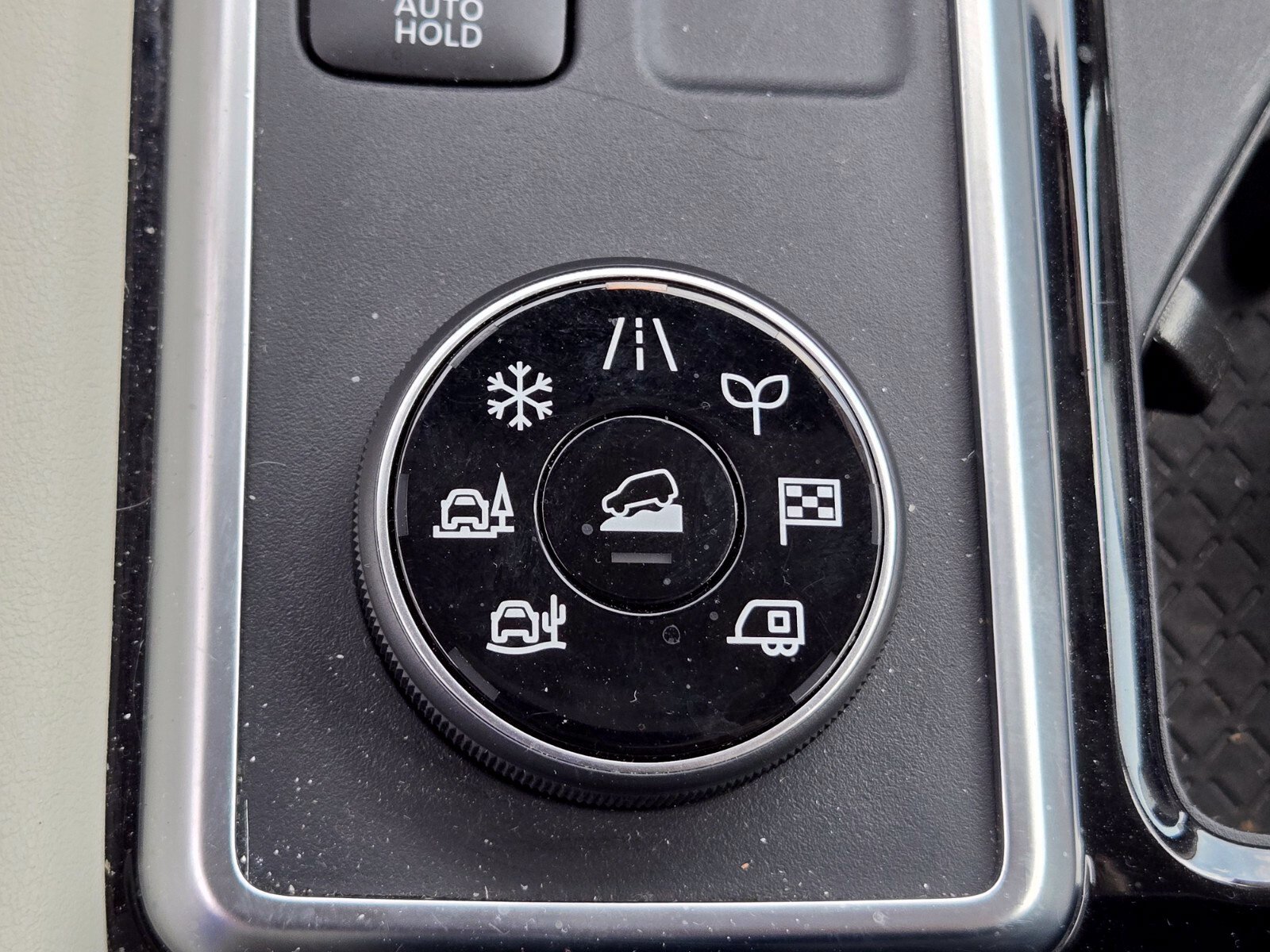 Used 2025 Nissan Pathfinder SL AWD/4WD image 28