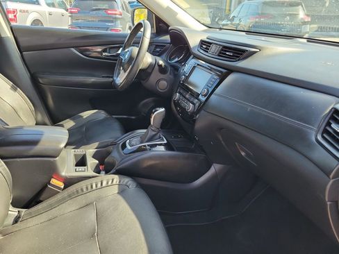 Used 2020 Nissan Rogue SL w/ Premium Package AWD/4WD image 36