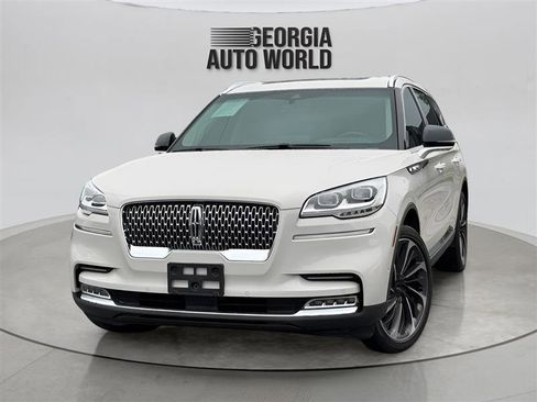 Used 2020 Lincoln Aviator Reserve w/ Equipment Group 202A AWD/4WD image 4