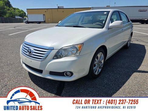 Used 2008 Toyota Avalon Touring FWD image 1