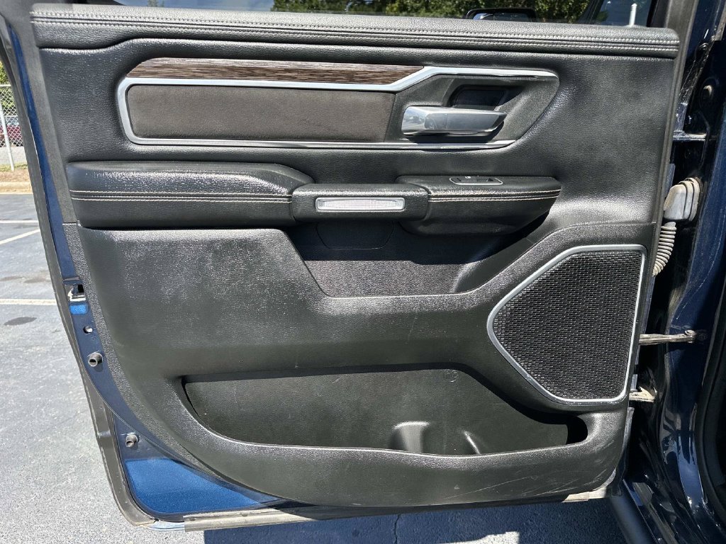 Used 2020 RAM 1500 Laramie AWD/4WD image 13