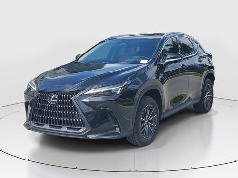Used 2023 Lexus NX 250 FWD image 5