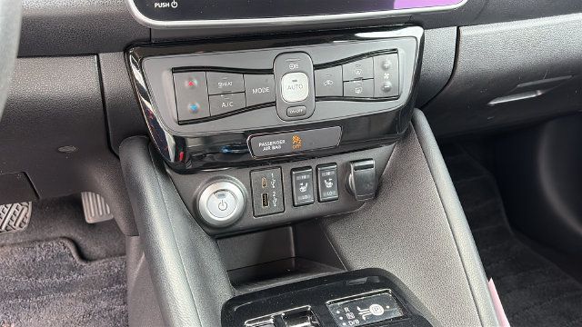 Used 2023 Nissan Leaf SV Plus FWD image 17