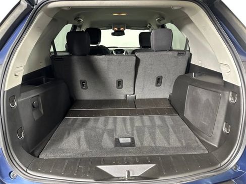 Used 2017 Chevrolet Equinox LT w/ Convenience Package image 26