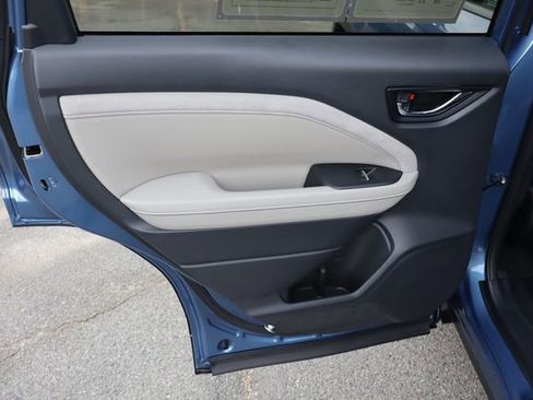 Certified 2025 Subaru Forester Limited w/ Popular Package #1 image 33