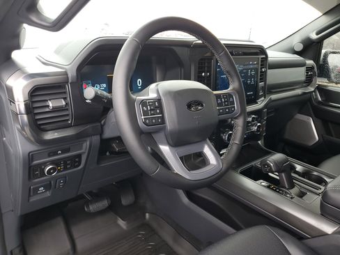 Used 2025 Ford F150 Lariat w/ Equipment Group 502A High image 17