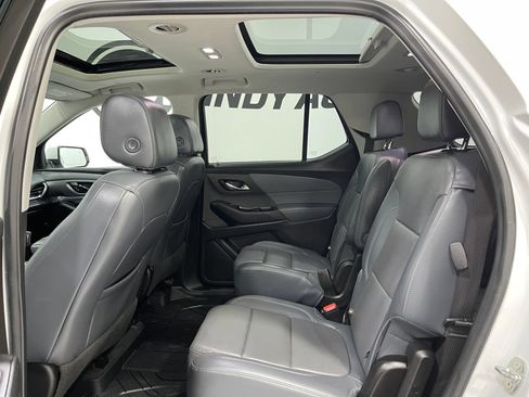 Used 2019 Chevrolet Traverse Premier w/ LPO, Floor Liner Package AWD/4WD image 30
