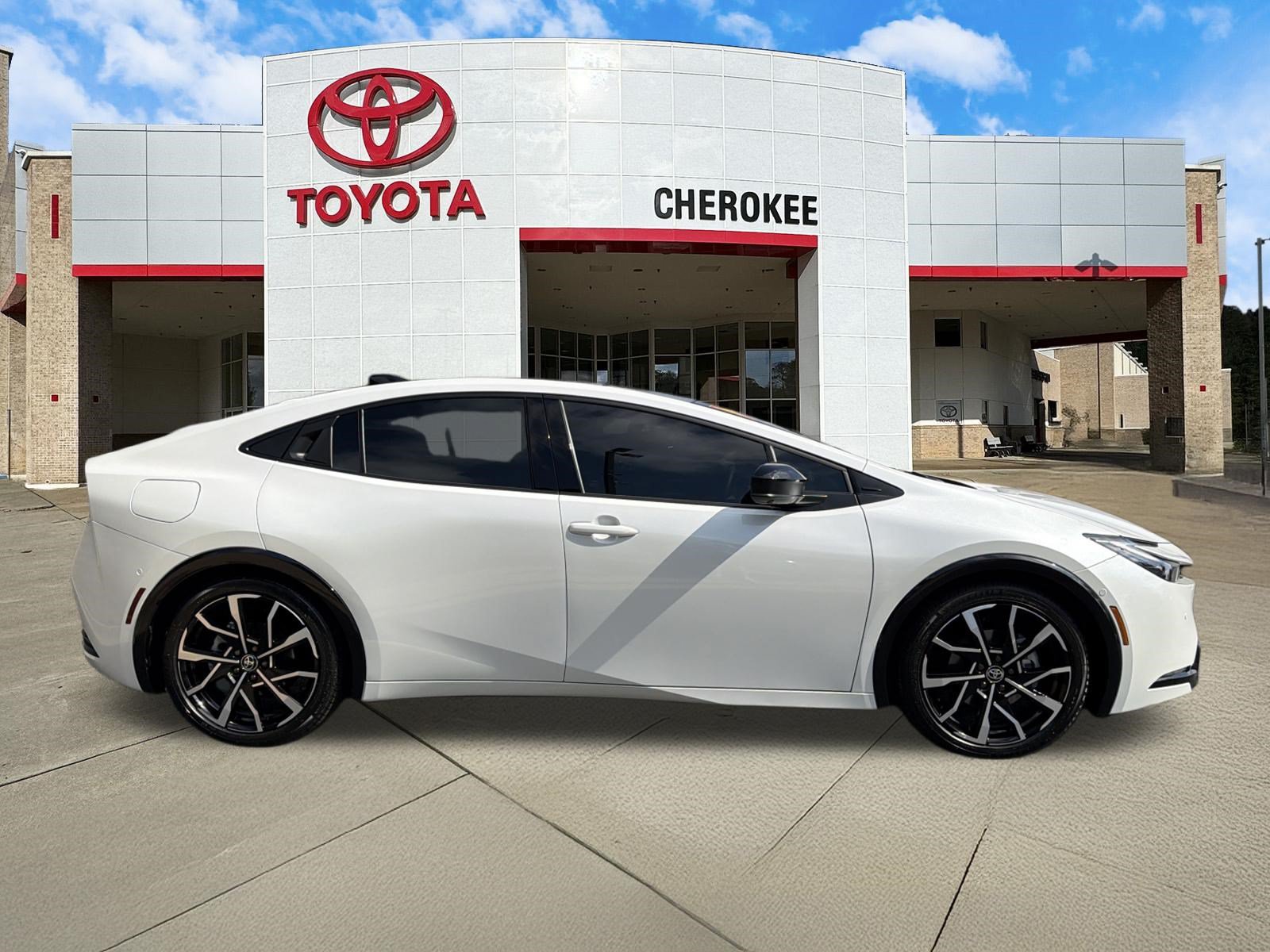 Used 2026 Toyota Prius Plug-In Hybrid FWD image 4