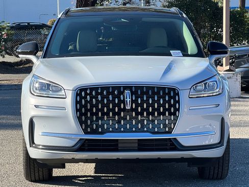 New 2026 Lincoln Corsair Grand Touring image 3