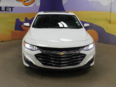 Used 2023 Chevrolet Malibu LT w/ Driver Confidence Package FWD image 3