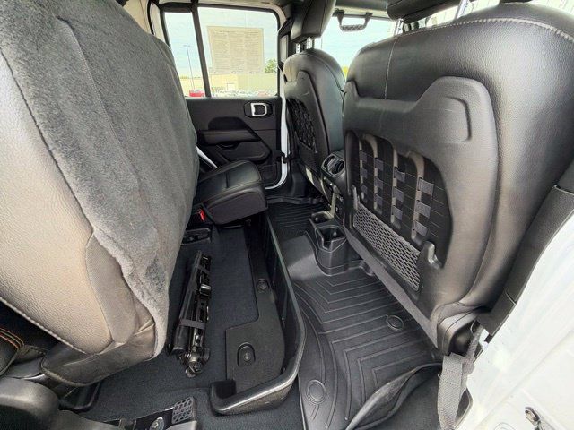 Used 2022 Jeep Gladiator Mojave w/ Cold Weather Group AWD/4WD image 24