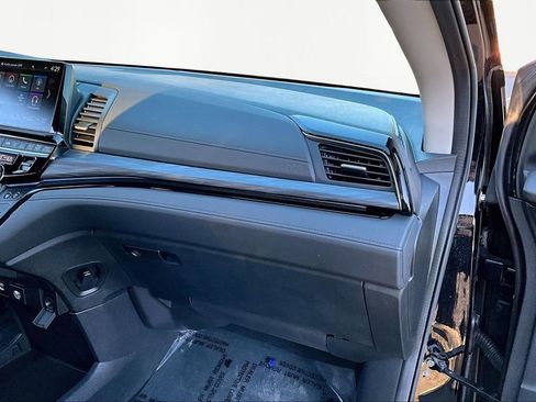Certified 2025 Honda Odyssey Elite image 19