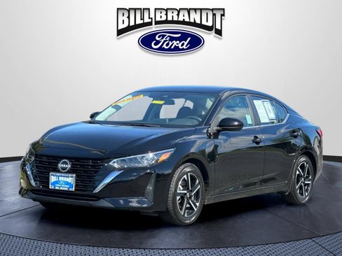 Used 2025 Nissan Sentra SV FWD image 7