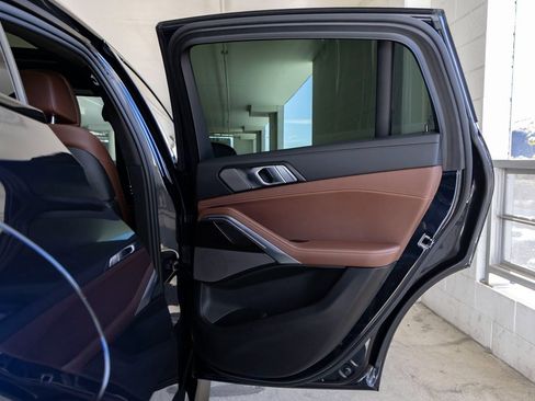 Certified 2025 BMW X6 xDrive40i image 26