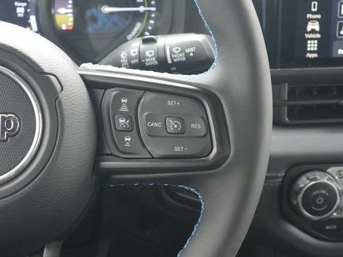 Used 2024 Jeep Wrangler Unlimited Rubicon 4xe AWD/4WD image 20