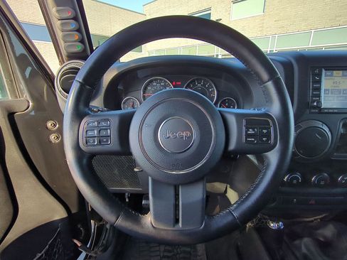 Used 2012 Jeep Wrangler Unlimited Sport image 27