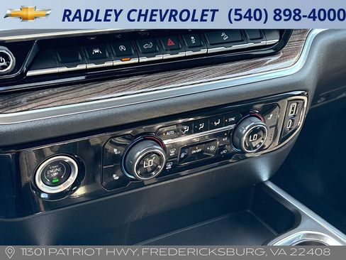 Certified 2023 Chevrolet Silverado 1500 RST AWD/4WD image 10