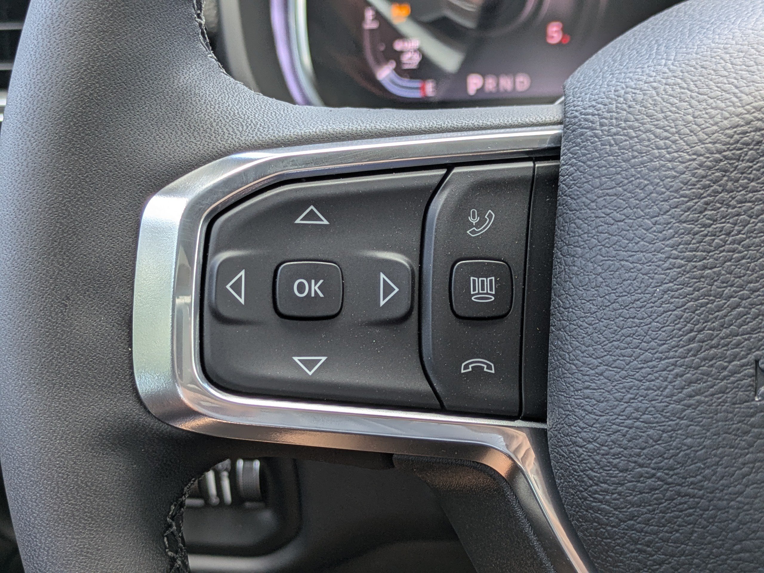 New 2026 RAM 3500 Laramie AWD/4WD image 19