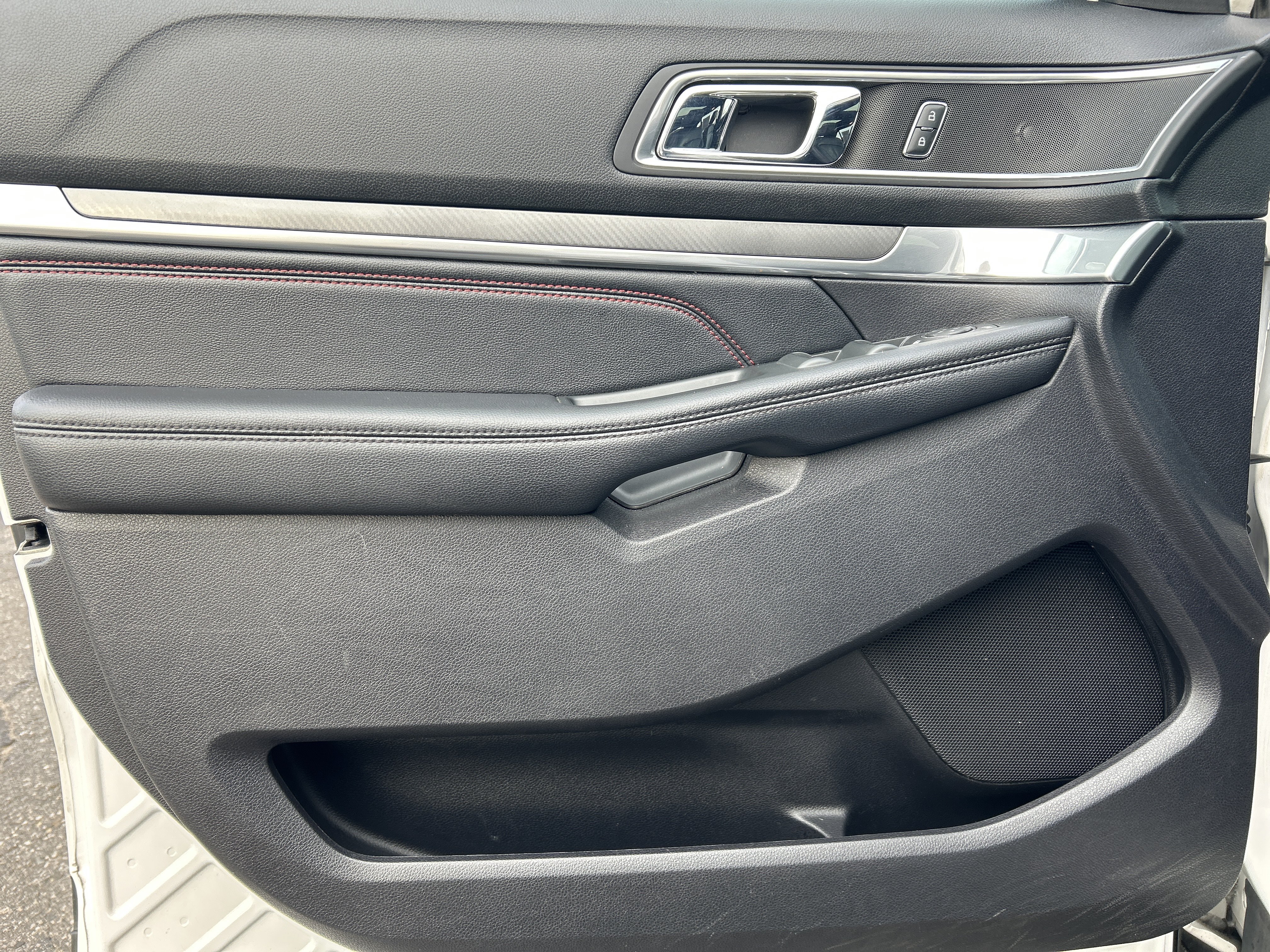 Used 2019 Ford Explorer Sport AWD/4WD image 9