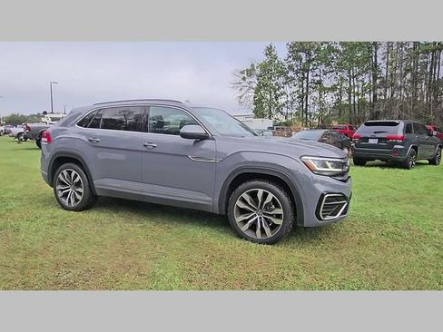 Used 2022 Volkswagen Atlas Cross Sport SEL Premium R-Line image 34