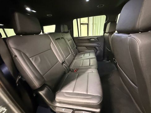 Certified 2025 Chevrolet Suburban Z71 AWD/4WD image 23