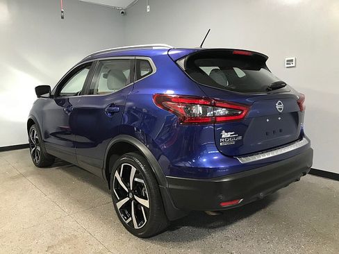 Used 2020 Nissan Rogue Sport SL w/ Premium Package FWD image 5
