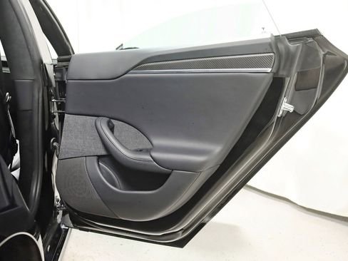 Used 2022 Tesla Model S Plaid image 39
