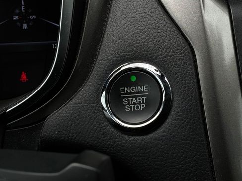 Used 2019 Ford Fusion SE FWD image 28