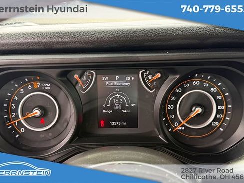 Used 2024 Jeep Gladiator Sport AWD/4WD image 15