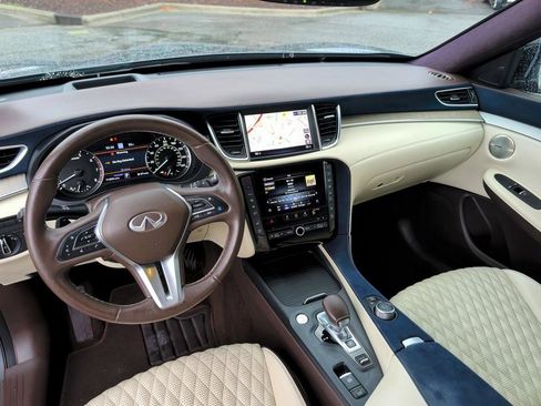 Used 2021 INFINITI QX50 Autograph w/ Premium White Leather Package image 10