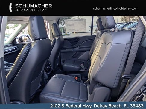New 2026 Lincoln Aviator 2WD w/ Jet Appearance Package image 13