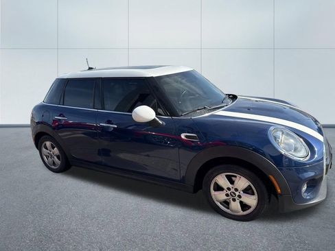 Used 2016 MINI Cooper 4-Door Hardtop image 7