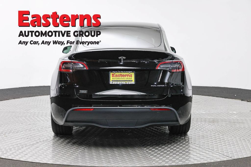 Used 2021 Tesla Model Y Long Range AWD/4WD image 8