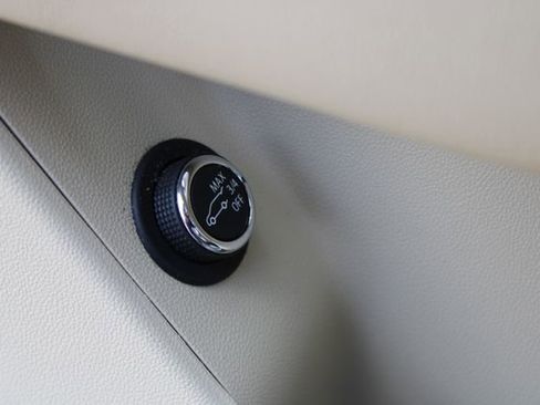 Used 2019 Cadillac XT5 FWD image 13