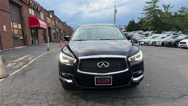 Used 2018 INFINITI QX60 Luxe w/ Premium Plus Package AWD/4WD image 2