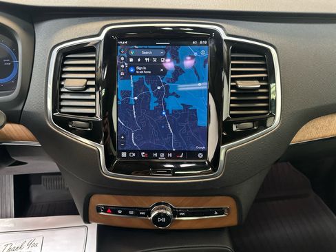 Used 2023 Volvo XC90 T8 Plus image 6