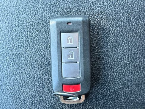 Used 2025 Mitsubishi Outlander Sport AWD image 31