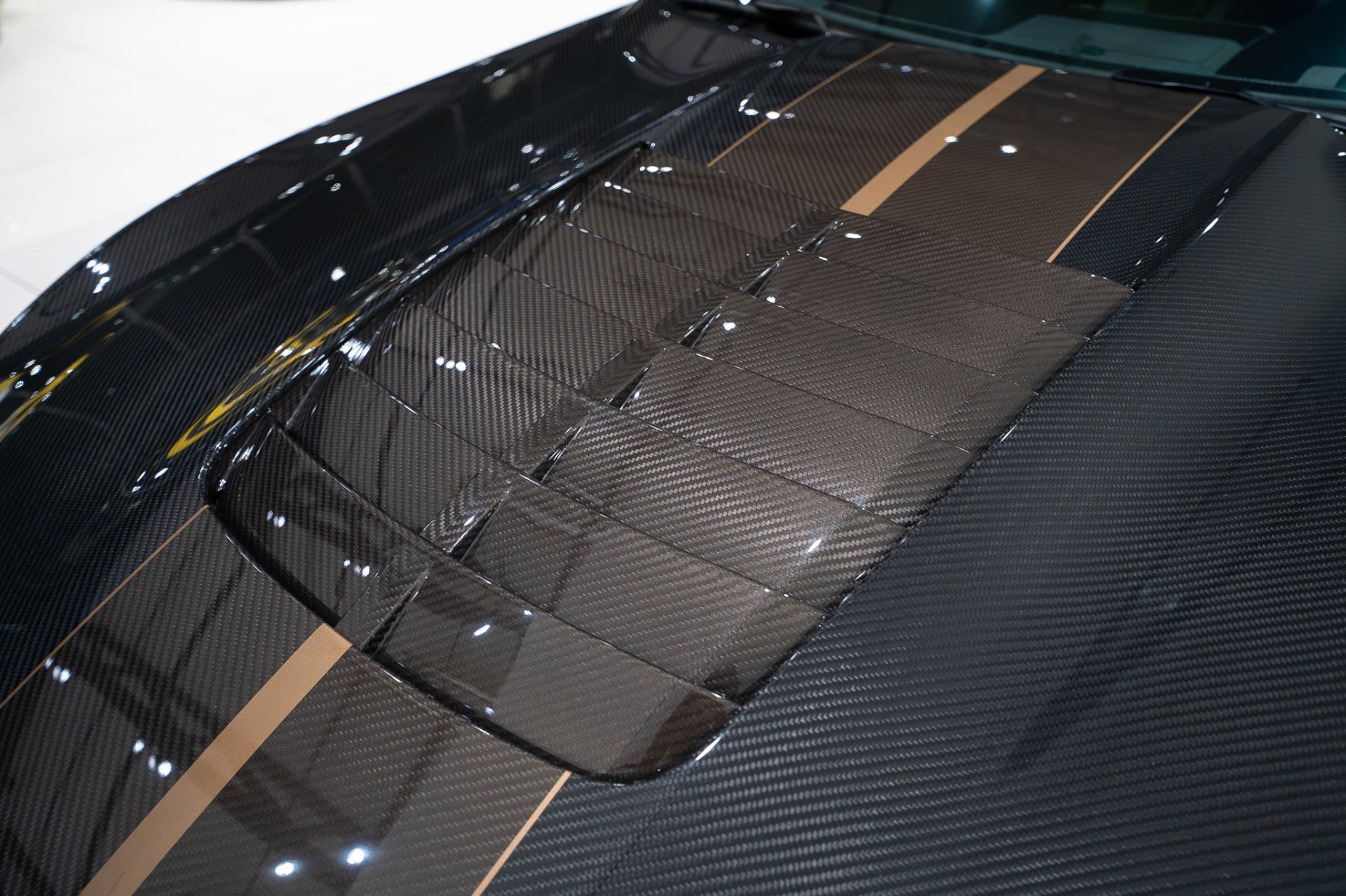 Used 2022 Ford Mustang Shelby GT500 w/ Carbon Fiber Track Pack RWD image 45