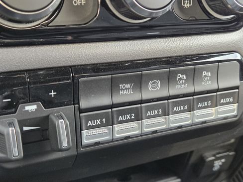 New 2024 RAM 2500 Big Horn w/ Bed Utility Group image 95