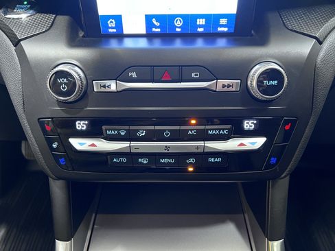 Used 2020 Ford Explorer ST w/ Premium Technology Package AWD/4WD image 23