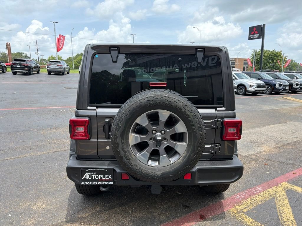 Used 2019 Jeep Wrangler Unlimited Sahara AWD/4WD image 7