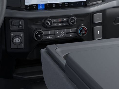 New 2025 Ford F150 XL w/ Equipment Group 103A High image 17